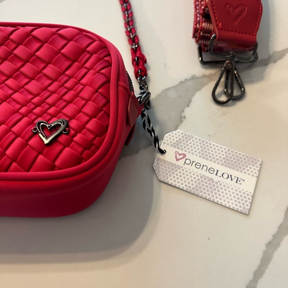 Elegant Red Woven Crossbody Bag - Picture 7 of 10